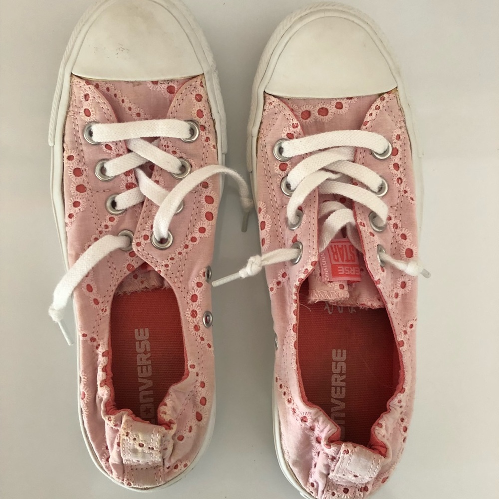 Pink Lace Converse